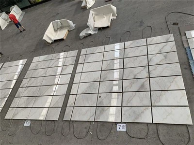 Hvide marmorfliser 600x600