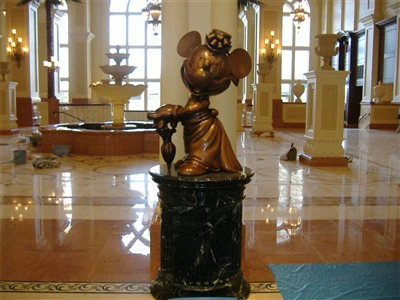 Marmorfliser til hotellobbygulve